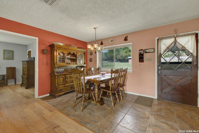 109 Saddle Wood Trl, Comfort, TX 78013