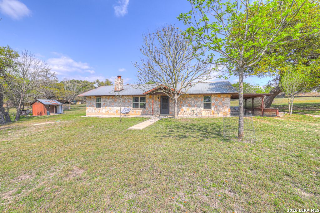 109 Saddle Wood Trl, Comfort, TX 78013