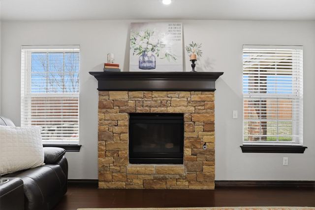 829 SW 8th Street, Moore, OK 73160