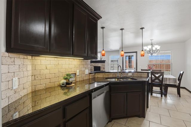 829 SW 8th Street, Moore, OK 73160