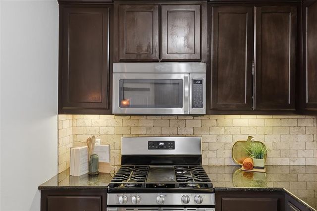 829 SW 8th Street, Moore, OK 73160