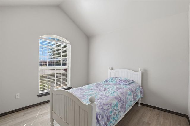 829 SW 8th Street, Moore, OK 73160