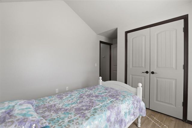 829 SW 8th Street, Moore, OK 73160