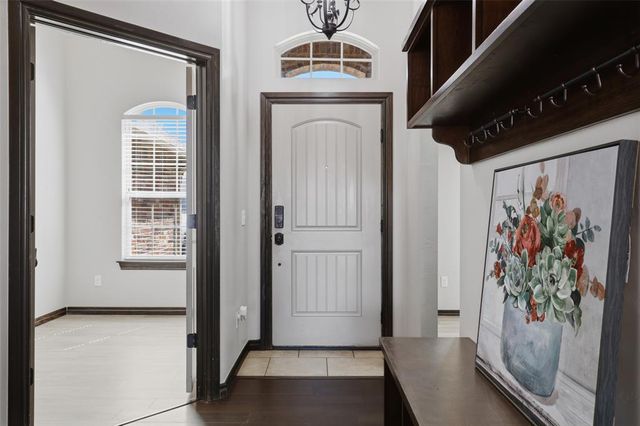 829 SW 8th Street, Moore, OK 73160