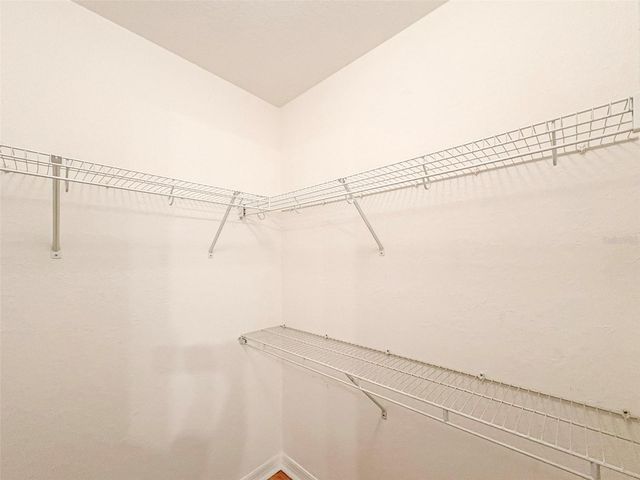 8755 FORT SOCRUM VILLAGE WAY, Lakeland, FL 33810