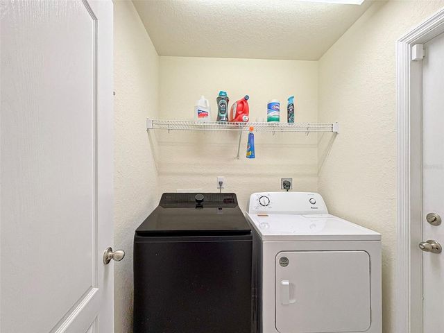 8755 FORT SOCRUM VILLAGE WAY, Lakeland, FL 33810