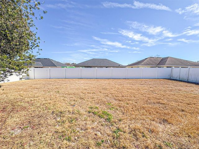 8755 FORT SOCRUM VILLAGE WAY, Lakeland, FL 33810