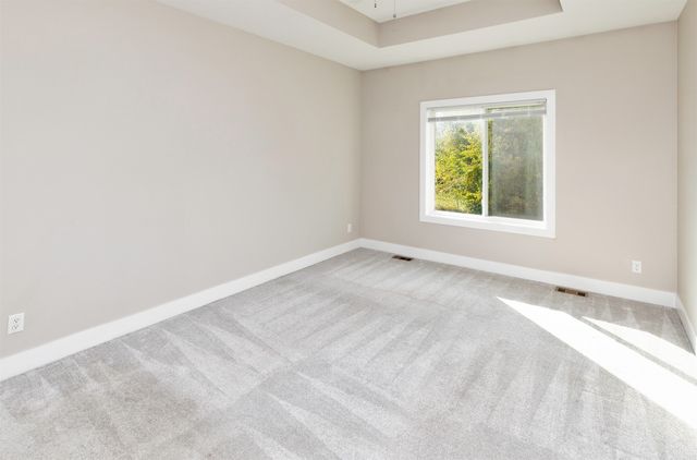 4427 Lower Beaver Road, Des Moines, IA 50310