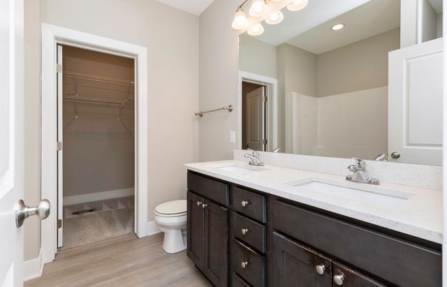 4427 Lower Beaver Road, Des Moines, IA 50310