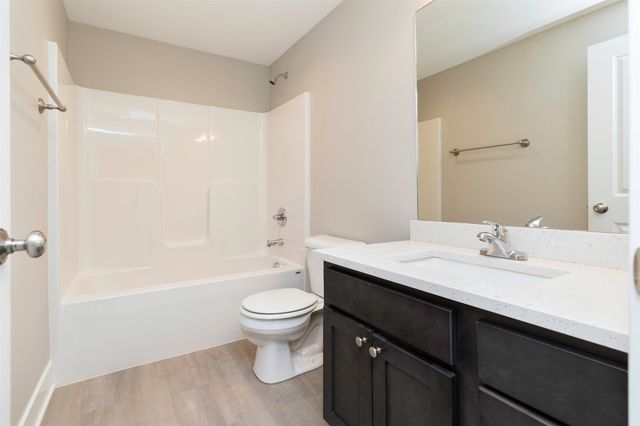 4427 Lower Beaver Road, Des Moines, IA 50310