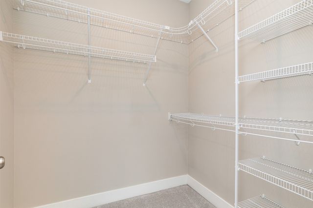 4427 Lower Beaver Road, Des Moines, IA 50310