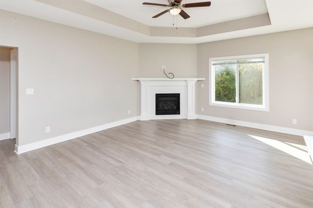 4427 Lower Beaver Road, Des Moines, IA 50310