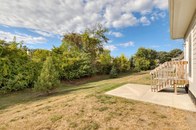 4427 Lower Beaver Road, Des Moines, IA 50310