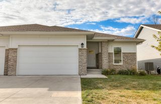 4427 Lower Beaver Road, Des Moines, IA 50310