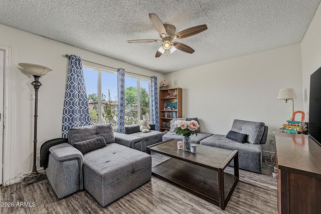 2512 N 48TH Drive N, Phoenix, AZ 85035