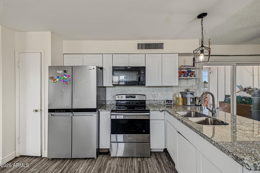 2512 N 48TH Drive N, Phoenix, AZ 85035 — photo 2