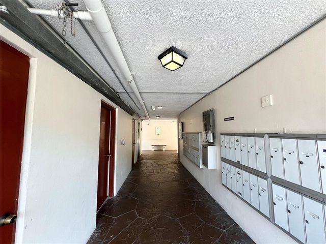 2650 NW 49th Avenue 125, Lauderdale Lakes, FL 33313