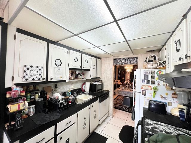 2650 NW 49th Avenue 125, Lauderdale Lakes, FL 33313