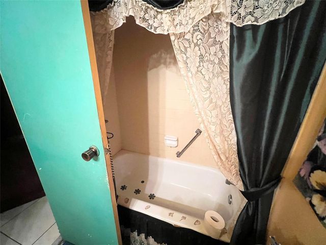2650 NW 49th Avenue 125, Lauderdale Lakes, FL 33313