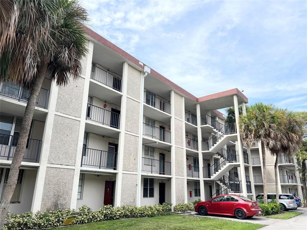 2650 NW 49th Avenue 125, Lauderdale Lakes, FL 33313