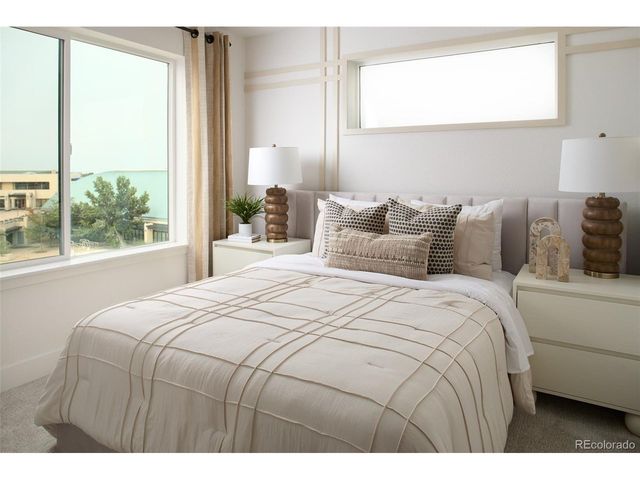 8 Ascent Trl, Englewood, CO 80112