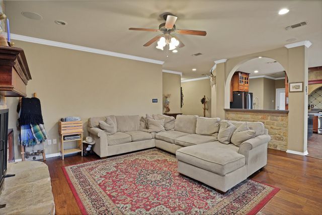 700 Cougar Road, Lipan, TX 76462