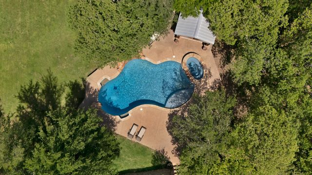 700 Cougar Road, Lipan, TX 76462