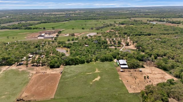 700 Cougar Road, Lipan, TX 76462