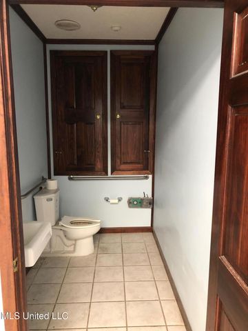 1904 22nd Avenue, Gulfport, MS 39501