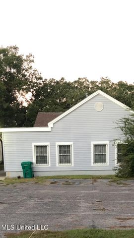 1904 22nd Avenue, Gulfport, MS 39501