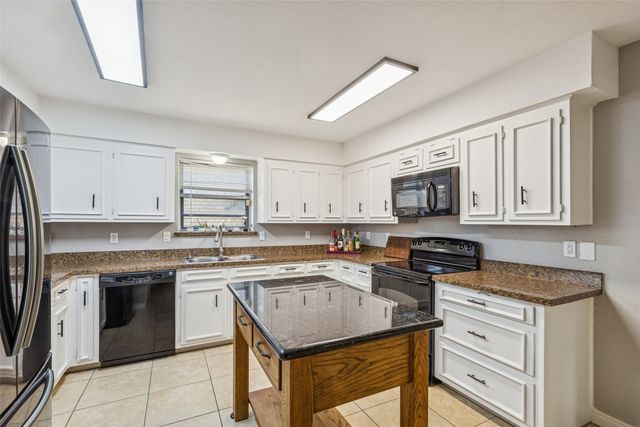 433 Tall Oaks Lane, Richardson, TX 75081