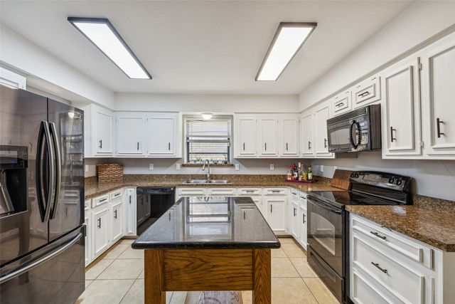 433 Tall Oaks Lane, Richardson, TX 75081