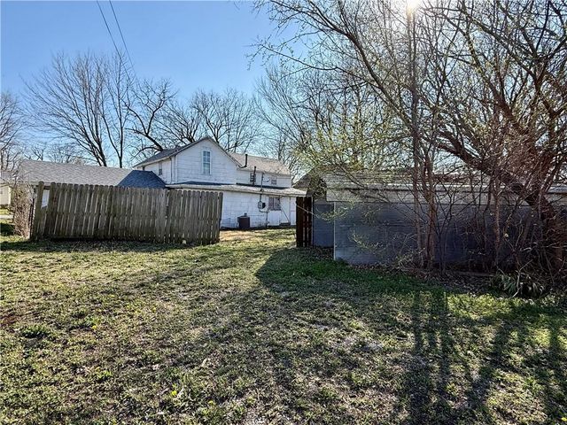 318 Miami Street, Burlington, KS 66839