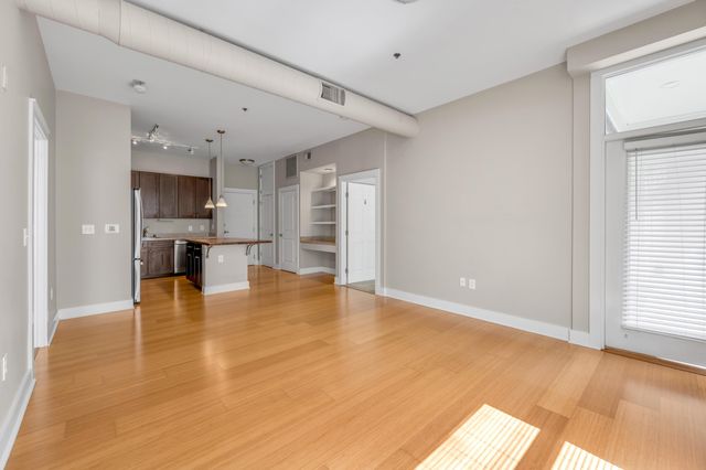 220 Cedar Street 204, Lexington, KY 40508