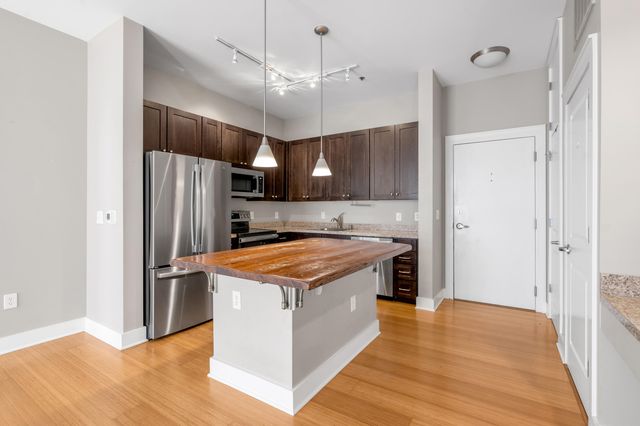 220 Cedar Street 204, Lexington, KY 40508