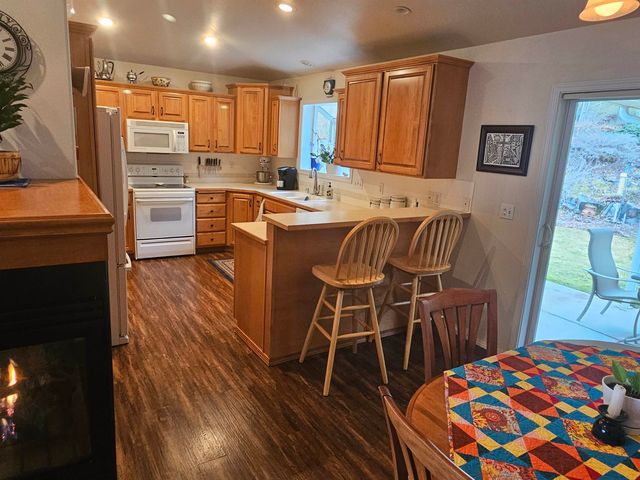 3408 W EXCELL Ln, Spokane, WA 99208