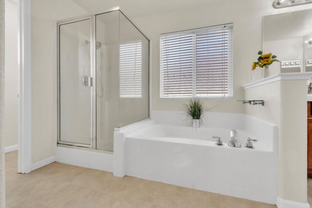 4716 Noriker Dr, Elk Grove, CA 95757