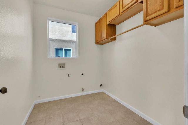 4716 Noriker Dr, Elk Grove, CA 95757