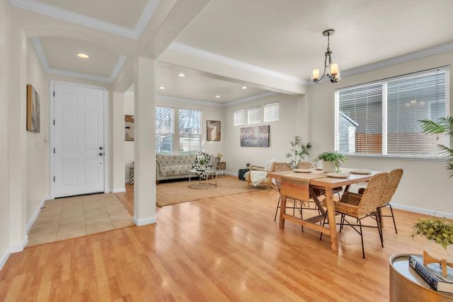 4716 Noriker Dr, Elk Grove, CA 95757