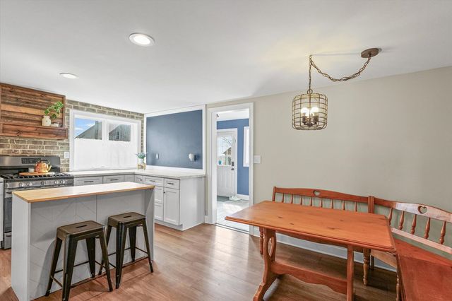 1198 N 1900 East Road, Milford, IL 60953