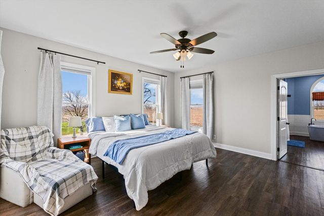 1198 N 1900 East Road, Milford, IL 60953