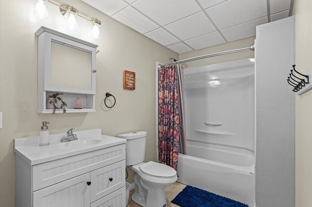 1198 N 1900 East Road, Milford, IL 60953