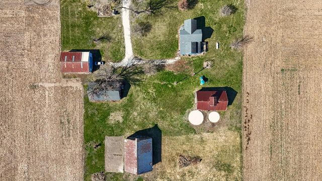 1198 N 1900 East Road, Milford, IL 60953