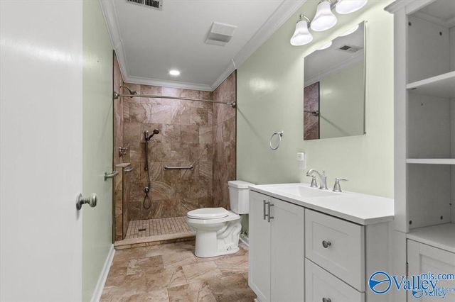 8565 Curtis Road, Athens, AL 35614