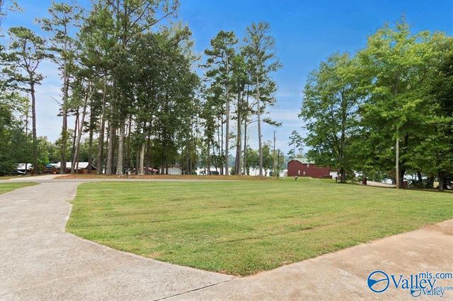 8565 Curtis Road, Athens, AL 35614
