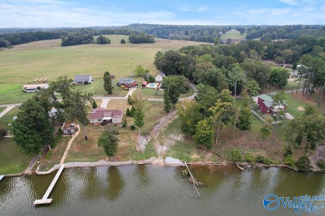 8565 Curtis Road, Athens, AL 35614