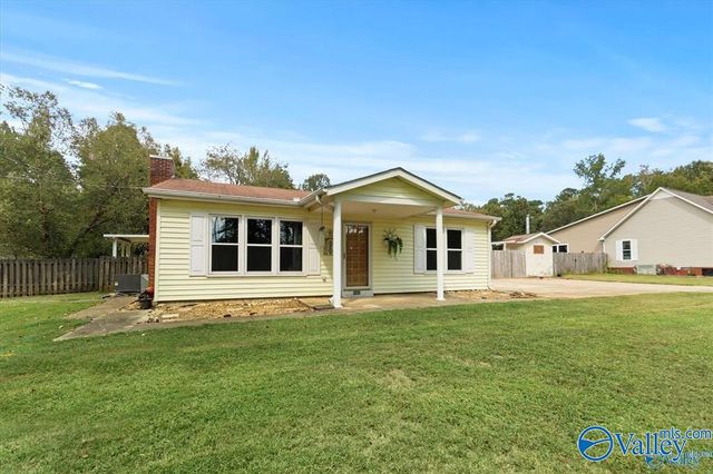 8565 Curtis Road, Athens, AL 35614