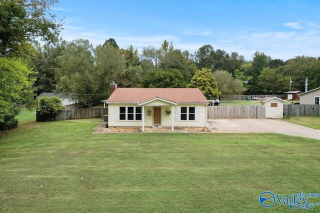 8565 Curtis Road, Athens, AL 35614