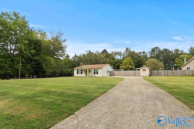 8565 Curtis Road, Athens, AL 35614