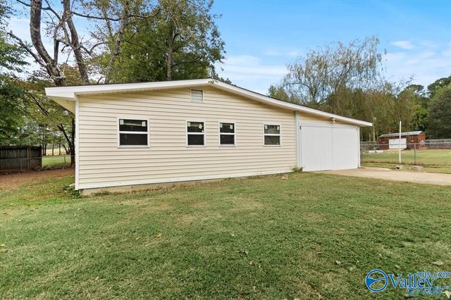 8565 Curtis Road, Athens, AL 35614